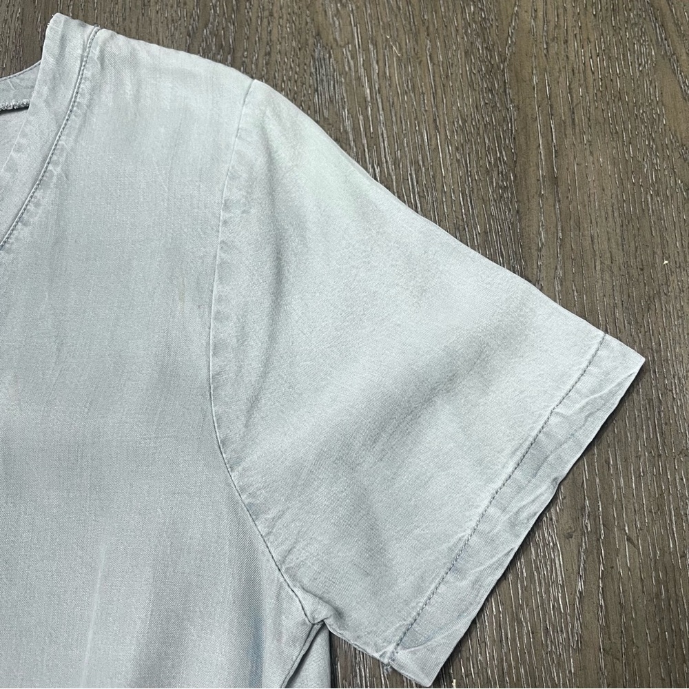 Denim V-Neck Short Sleeve Dress With Pockets - Picture 5 of 14